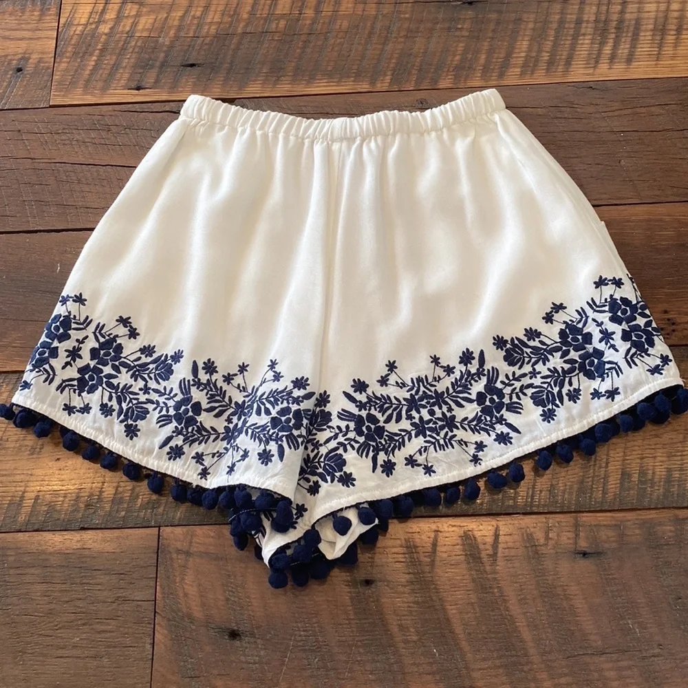 Show Me Your MuMu Laney Shorts - Picture 2 of 6